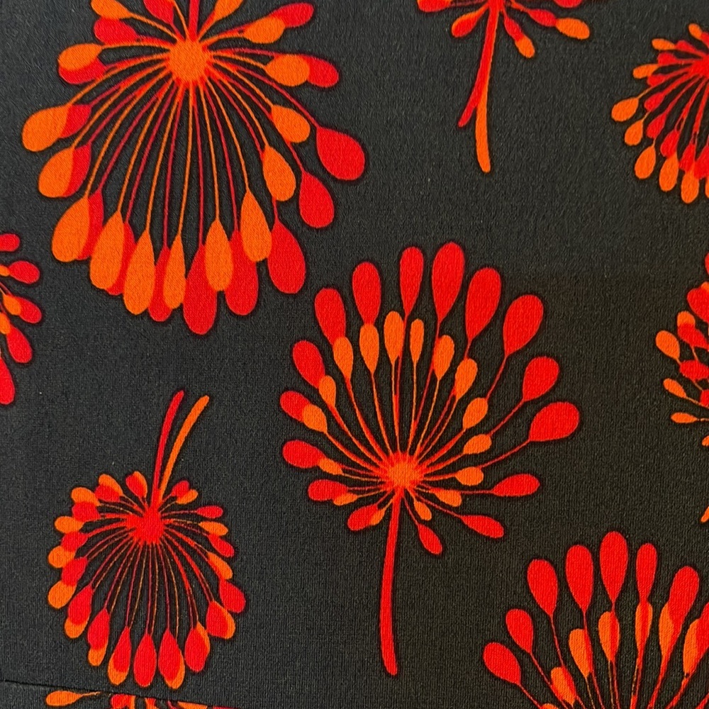 Flower Pattern Collared Dress - Picture 5 of 6